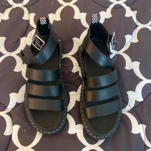 Wild Fable woman’s platform sandals size 7